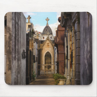 Tapis De Souris Lumière de soirée dans le cimetière de Recoleta