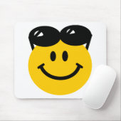 Tapis De Souris Lunettes de soleil étées perché sur le visage (Avec souris)