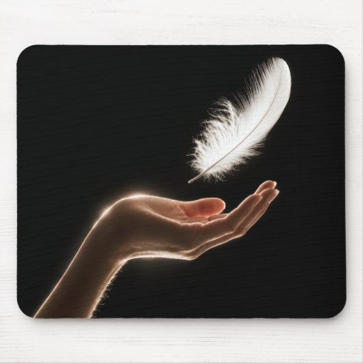 Tapis De Souris Main libérant une plume blanche (Devant)