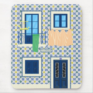 Tapis De Souris Maison portugaise de Lisbonne avec tuiles et oisea
