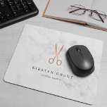 Tapis De Souris Marbre et Rose Ciseaux d'or Coiffeur Salon Logo<br><div class="desc">Chic mousepad personnalisé pour votre salon de coiffure ou votre entreprise de coiffure dispose de deux lignes de texte personnalisé en lettres gris fusain,  sur un arrière - plan en marbre blanc orné d'une paire de ciseaux styliste en feuille d'or faux rose.</div>