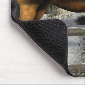Tapis De Souris Mare et poulain en hiver Mousepad (Coin)