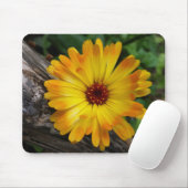 Tapis De Souris marigold sur le journal (Avec souris)