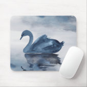 Tapis De Souris Misty Reflections | Moody Dusty Blue Swan sur le l (Avec souris)
