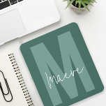 Tapis De Souris Moins moderne typographie monogramme vert sauge<br><div class="desc">Monographie de typographie minimaliste moderne monogramme vert et blanc élégant simple unique design de boîtier de téléphone personnalisé.</div>