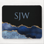 Tapis De Souris Monogramme d'Agate bleu et or de la Marine<br><div class="desc">Cette élégante conception présente une image de pierre d'agate dans les tons bleus,  dorée avec des bords de parties scintillant en faux or. Personnalisez-le avec vos initiales monogrammes en police serif bleu pâle.</div>