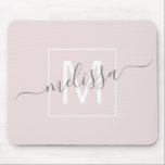 Tapis De Souris monogramme de nom de script moderne<br><div class="desc">Chic beige script monogramme nom pavé souris. Simple,  monogrammed personnalisé pavé de souris simple avec vos initiales de nom et votre nom. Les couleurs de police et de texte sont entièrement personnalisables.</div>