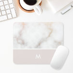Tapis De Souris Monogramme en marbre rose et or poussiéreux<br><div class="desc">Tapis de souris sur mesure avec design moderne en marbre et rose poussiéreux,  monogramme personnalisé.</div>