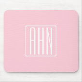 Tapis De Souris Monogramme initial | Blanc sur rose clair (Devant)