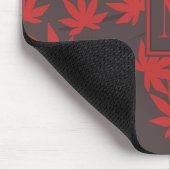Tapis De Souris Monogramme Moderne Feuille d'Érable Rouge Grise (Coin)