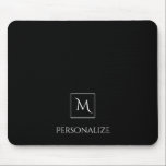 Tapis De Souris Monogramme noir et blanc professionnel de nom<br><div class="desc">Un mousepad noir et blanc professionnel avec un monogramme carré moderne simple et un modèle à personnaliser avec un nom.</div>