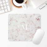 Tapis De Souris Monogramme personnalisé marbre or rose<br><div class="desc">Un matelas à plateau-coussin avec édredon de plumes et literie de marque est à votre disposition pour une bonne nuit de sommeil.</div>