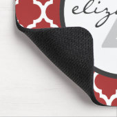 Tapis De Souris Monogramme rouge de Quatrefoil (Coin)