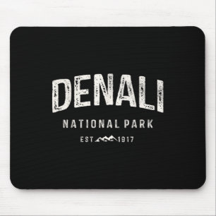 Tapis De Souris Montagnes du Parc National Denali de style rétro
