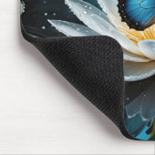 Tapis De Souris Morpho commun papillon sur un nénuphar (Coin)