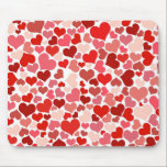 Tapis De Souris Motif de coeur rouge moderne<br><div class="desc">Super mignon et moderne petit imprimé avec des coeurs de toutes les couleurs de rouge. Parfait pour un imprimé mignon ou bien pour la Saint-Valentin !</div>