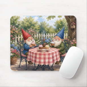 Tapis De Souris Nains de jardin mangeant des cupcakes