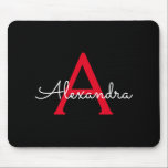 Tapis De Souris Nom du monogramme rouge noir de la fille<br><div class="desc">Monogramme rouge et noir Ajoutez votre propre nom Mousepad (Mouse Pad). Cela rend le cadeau parfait pour 16 ans,  mariage,  douche nuptiale,  anniversaire,  baby shower ou bachelorette pour quelqu'un qui aime le luxe glam et les styles chic.</div>