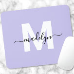 Tapis De Souris Nom initial violet Monogramme<br><div class="desc">Panier initial de souris violet personnalisé. Ajoutez une touche d'élégance à votre espace de travail avec ce tapis de souris élégant. Doté d'un arrière - plan mauve, d'une lettre initiale blanche et d'un nom de script noir élégant, ce design est parfait pour quiconque aime un look propre et moderne mais...</div>