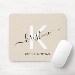 Tapis De Souris Nom monogramme du script beige moderne