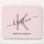 Tapis De Souris Nom monogramme du script rose vif moderne<br><div class="desc">Script rose vif moderne monogramme nom pavé de souris</div>