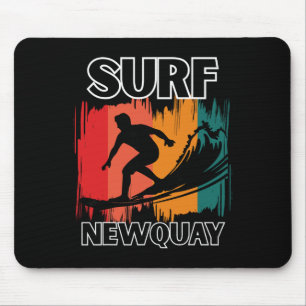 Tapis De Souris Nouvelle plage rétro de Newquay Cornwall Surfant e