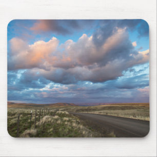 Tapis De Souris Nuages de coucher de soleil sur la route de la pra