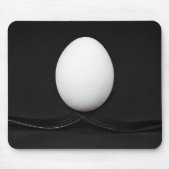 Tapis De Souris Oeuf Blanc Sur Fourches Noires (Devant)