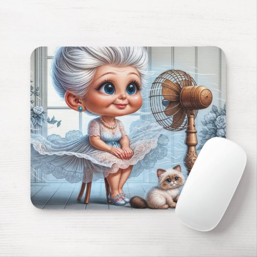 Tapis De Souris Old Lady Cooling Off In Front of an Old Fan (Avec souris)