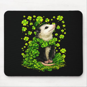 Tapis De Souris Opossum chanceux avec trèfles shamrocks st patrick