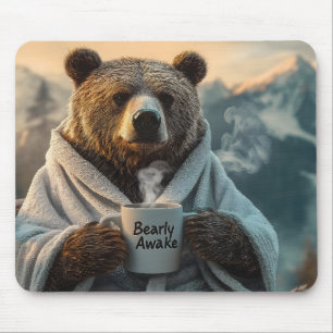 Tapis De Souris Ours en robe tenant une tasse de café
