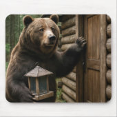 Tapis De Souris Ours tenant un éleveur d'oiseaux vide (Devant)
