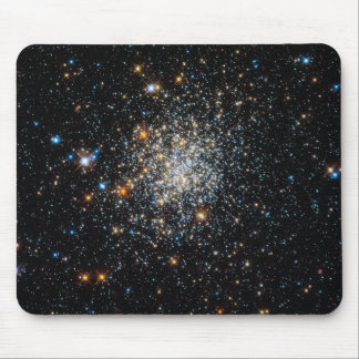 Tapis De Souris Ouvrez le groupe d'étoile NGC 411