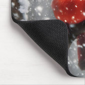 Tapis De Souris Paire de cardinaux sur une branche neigeuse (Coin)