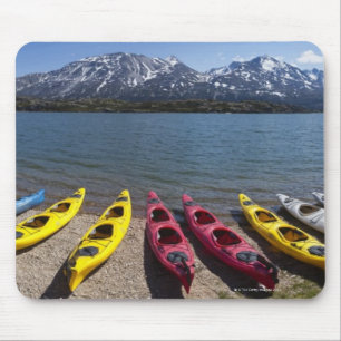 Tapis De Souris Panorama des kayaks sur le lac Bernard en Alaska 2