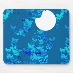 Tapis De Souris Papillons contre ciel bleu nuit, paysage lunaire
