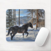 Tapis De Souris Percheron noir en forêt et première neige d'hiver (Avec souris)