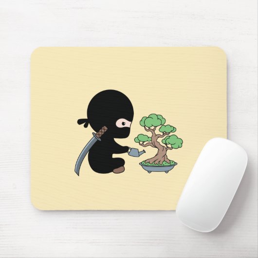 Tapis De Souris Petit bonsaï d'arrosage Ninja sur jaune (Avec souris)