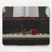 Tapis De Souris Piano with red rose and rose petals (Devant)