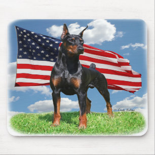 Tapis De Souris Pinscher de dobermann avec le mousepad de drapeau