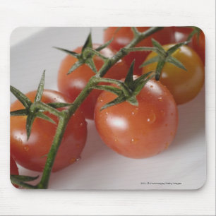 Tapis De Souris Plan rapproché des tomates sur un plateau