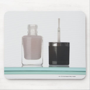Tapis De Souris Plan rapproché d'une bouteille de vernis à ongle