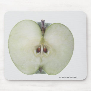 Tapis De Souris Plan rapproché d'une pomme coupée en tranches de