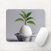 Tapis De Souris Plante vert qui pousse à partir d'un oeuf blanc (Avec souris)