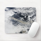 Tapis De Souris Plume de cendres du volcan Eyjafjallajokull (Avec souris)