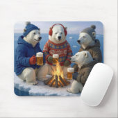 Tapis De Souris Polar Bear Drinking Around a Campfire  (Avec souris)