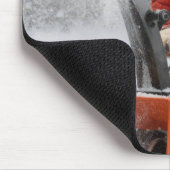 Tapis De Souris Polar Bear Pushing a Snowblower (Coin)