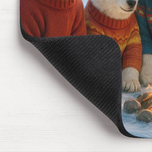 Tapis De Souris Polar Bears Gathering Around a Bonfire (Coin)