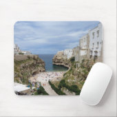 Tapis De Souris Polignano une plage de ville de jument dans le (Avec souris)