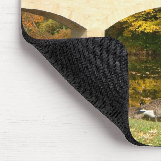 Tapis De Souris Pont Rainbow à l'automne au Grove City College (Coin)